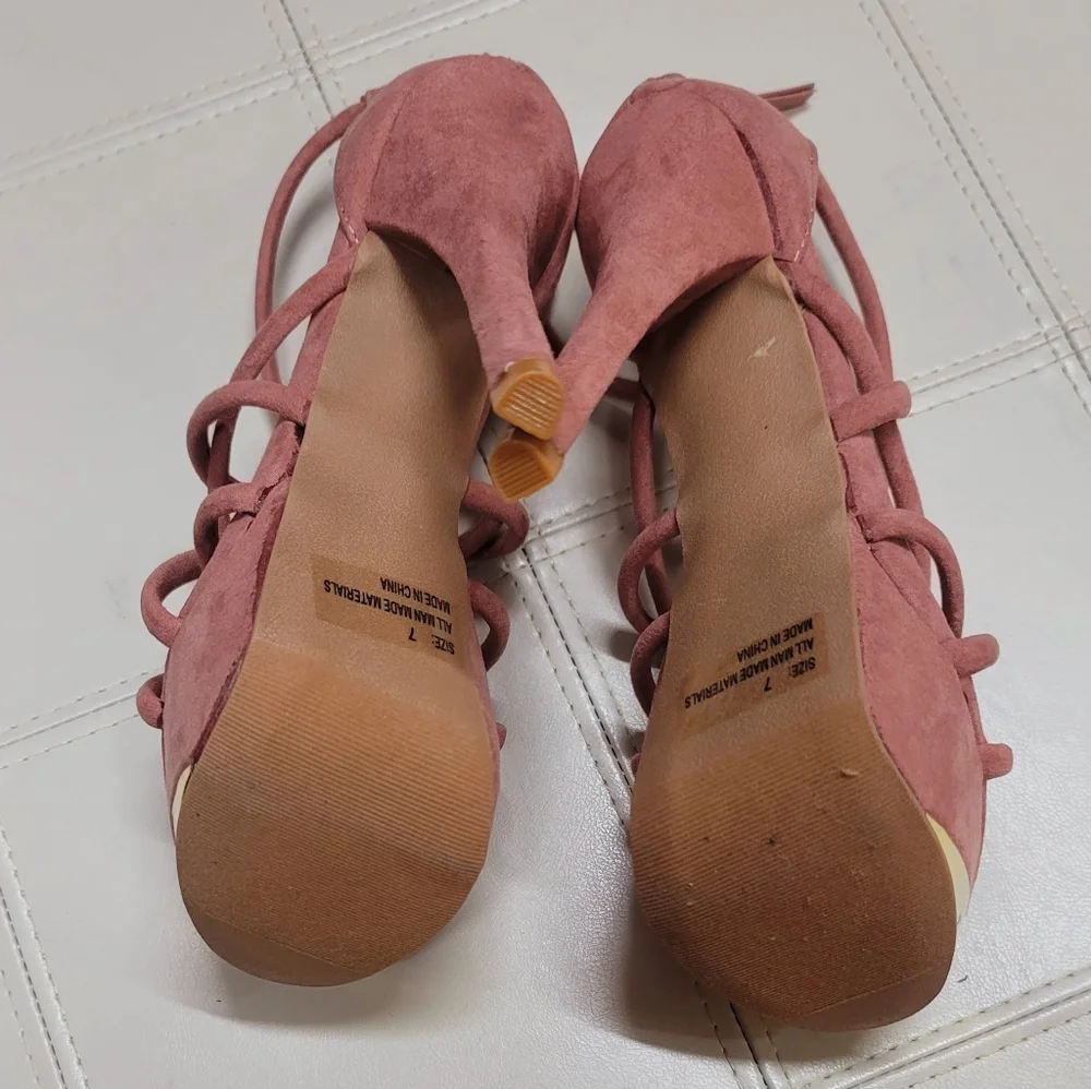 COPY - Charlette Rouse High Heels - Picture 9 of 9